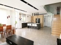 Villas à vendre à Rishon Lezion.